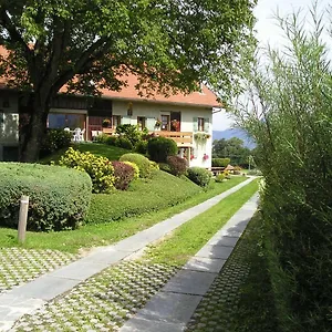  Maison d'hôtes Le Charmagit France